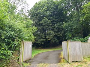 Photo 46- click for photo gallery